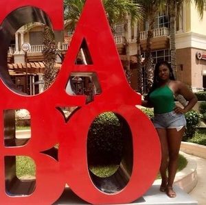 Meet your Posher, Amber